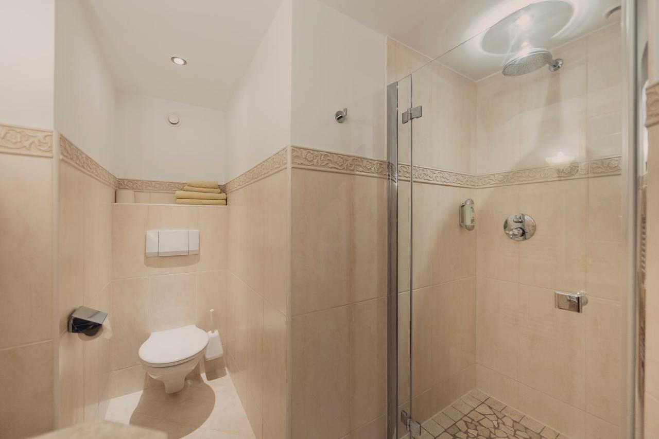 Tanzer Hotel